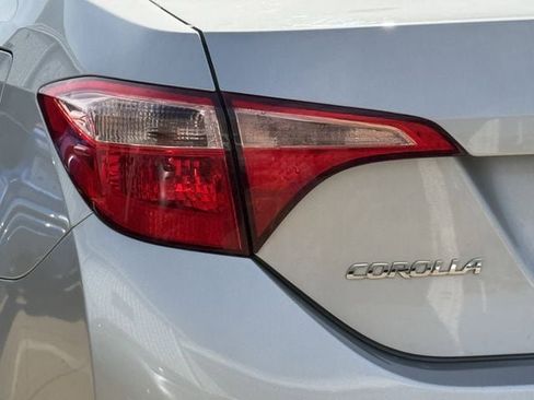 Used 2019 Toyota Corolla LE FWD image 6