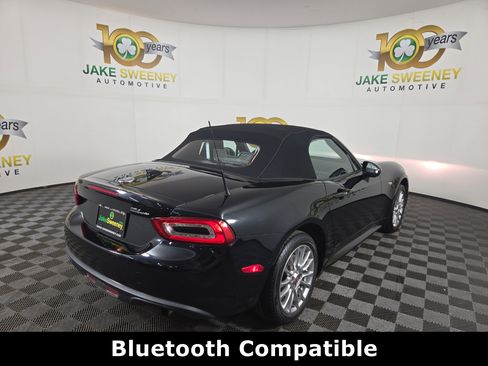 Used 2020 FIAT 124 Spider Classica w/ Technology Group image 10