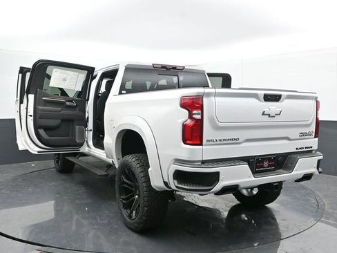 New 2025 Chevrolet Silverado 1500 High Country w/ Technology Package AWD/4WD image 52