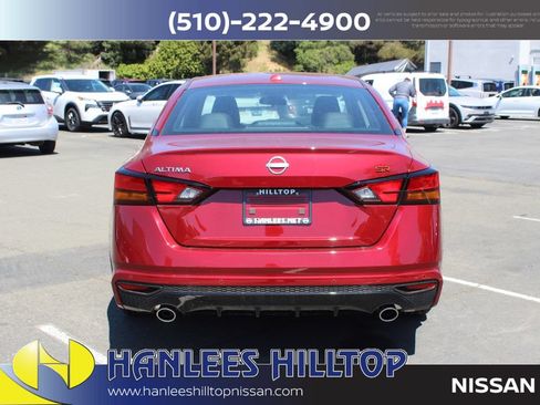 New 2025 Nissan Altima 2.5 SR w/ SR Premium Package FWD image 8