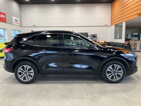 Used 2020 Ford Escape SEL image 4