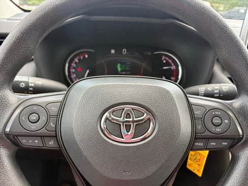 Used 2025 Toyota RAV4 LE FWD image 16