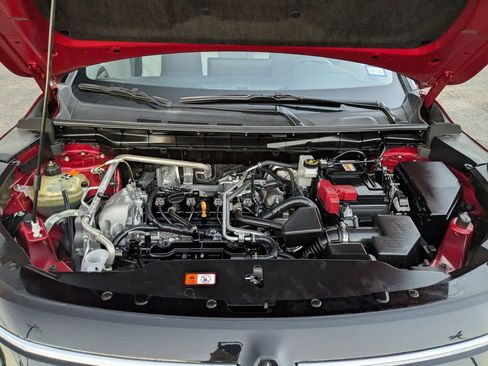 Used 2025 Mitsubishi Outlander SE image 23