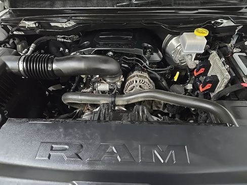 Used 2022 RAM 1500 Limited w/ Body-Colour Bumper Group image 12