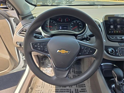 Certified 2025 Chevrolet Malibu LT FWD image 33