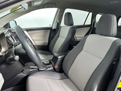 Used 2014 Toyota RAV4 LE AWD/4WD image 13