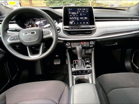 Certified 2025 Jeep Compass Sport AWD/4WD image 15