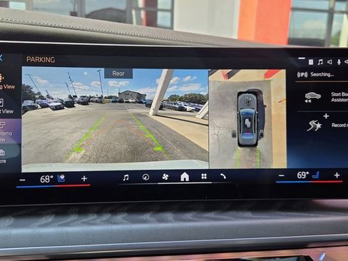 Used 2024 BMW 760i xDrive w/ Executive Package image 26