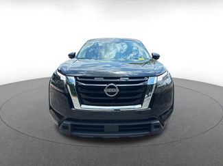 Used 2025 Nissan Pathfinder SV FWD video 2