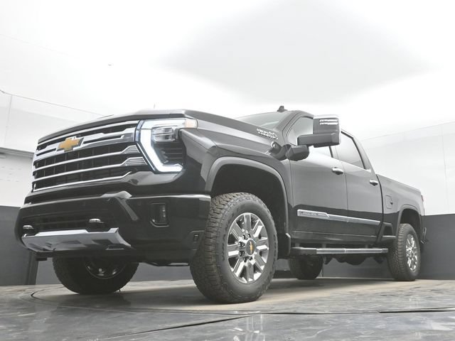 Used 2026 Chevrolet Silverado 2500 High Country w/ Technology Package AWD/4WD image 48