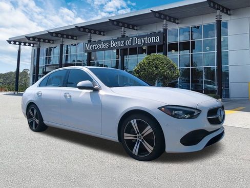 Used 2025 Mercedes-Benz C 300 Sedan image 2