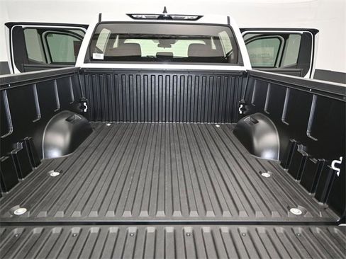 New 2026 Toyota Tundra SR image 12