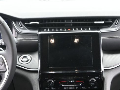 Used 2023 Jeep Grand Cherokee Laredo w/ Trailer Tow Prep Group (B) image 26