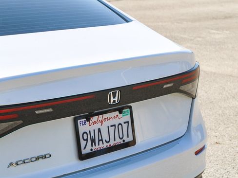 Used 2024 Honda Accord EX image 11