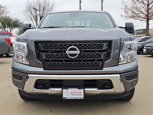 Certified 2024 Nissan Titan SV w/ SV Convenience Package image 5