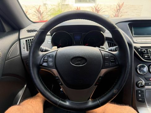Used 2016 Hyundai Genesis 3.8 RWD image 25