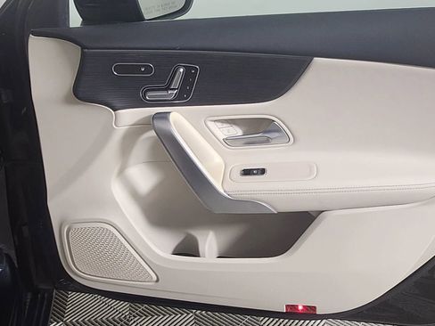 Used 2019 Mercedes-Benz A 220 image 19