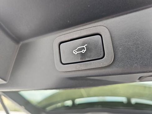 Used 2022 Land Rover Range Rover Sport HSE Silver Edition image 13