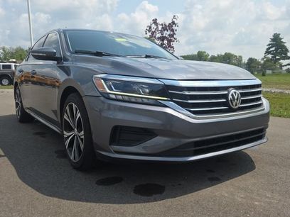 Used 2022 Volkswagen Passat 2.0T SE
