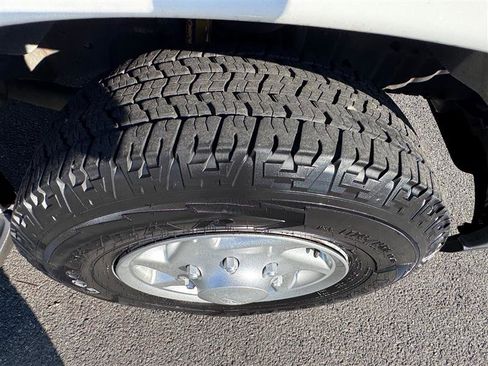 Used 2013 Ford E-350 and Econoline 350 XL image 10