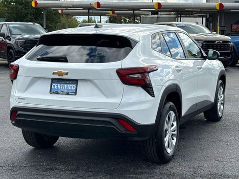 Certified 2025 Chevrolet Trax LS image 7