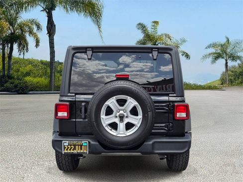 Used 2021 Jeep Wrangler Sport AWD/4WD image 5