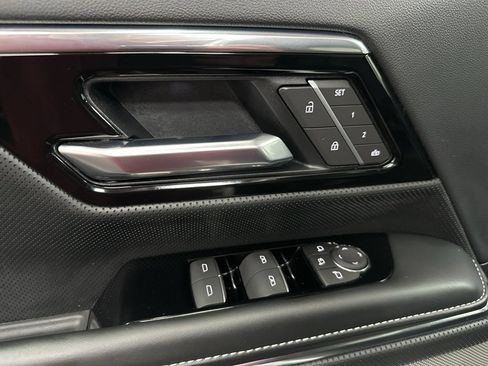 Used 2025 GMC Sierra EV Denali image 20