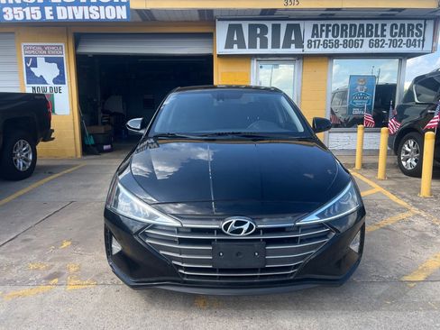 Used 2020 Hyundai Elantra SEL w/ Cargo Package (C1) FWD image 2