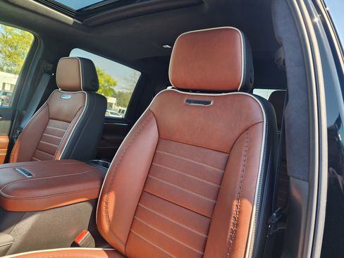 Used 2025 GMC Sierra 3500 Denali Ultimate image 21