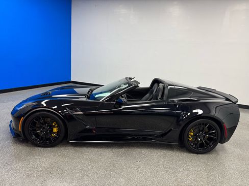 Used 2016 Chevrolet Corvette Z06 w/ 2LZ Preferred Equipment Group image 4