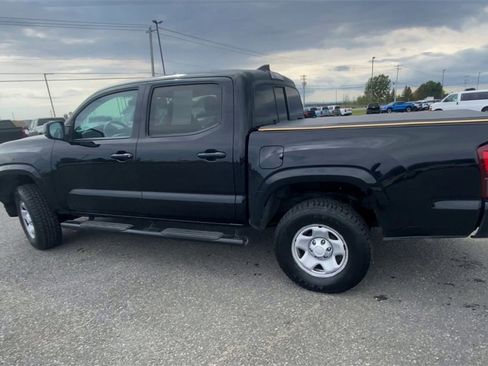 Used 2019 Toyota Tacoma SR5 image 6