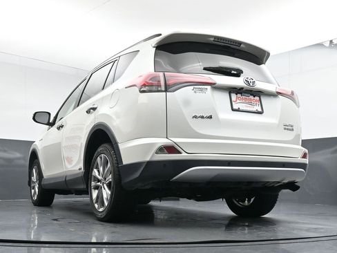 Used 2016 Toyota RAV4 Limited image 39