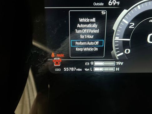 Used 2023 Toyota Sequoia Platinum AWD/4WD image 13