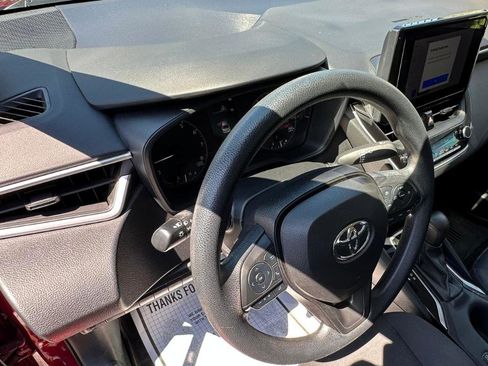 Used 2024 Toyota Corolla LE FWD image 10