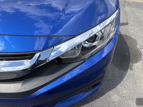 Used 2018 Honda Civic EX-T image 10