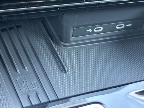 New 2025 Volkswagen Atlas SEL image 13