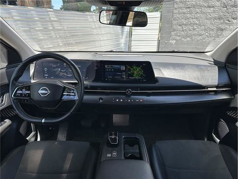 Used 2023 Nissan Ariya AWD image 19