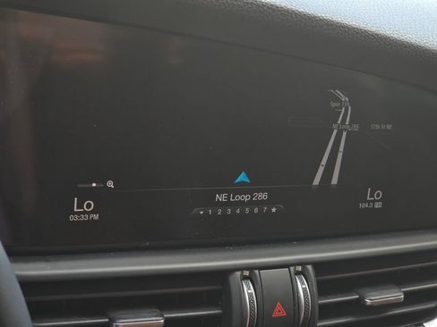 Used 2018 Alfa Romeo Giulia RWD image 19