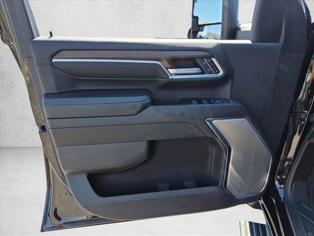 Certified 2024 Chevrolet Silverado 2500 High Country w/ Midnight Edition AWD/4WD image 12