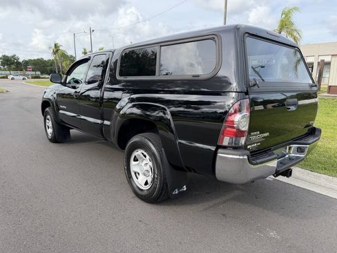 Used 2011 Toyota Tacoma 4x4 Access Cab w/ SR5 Pkg #2 image 3