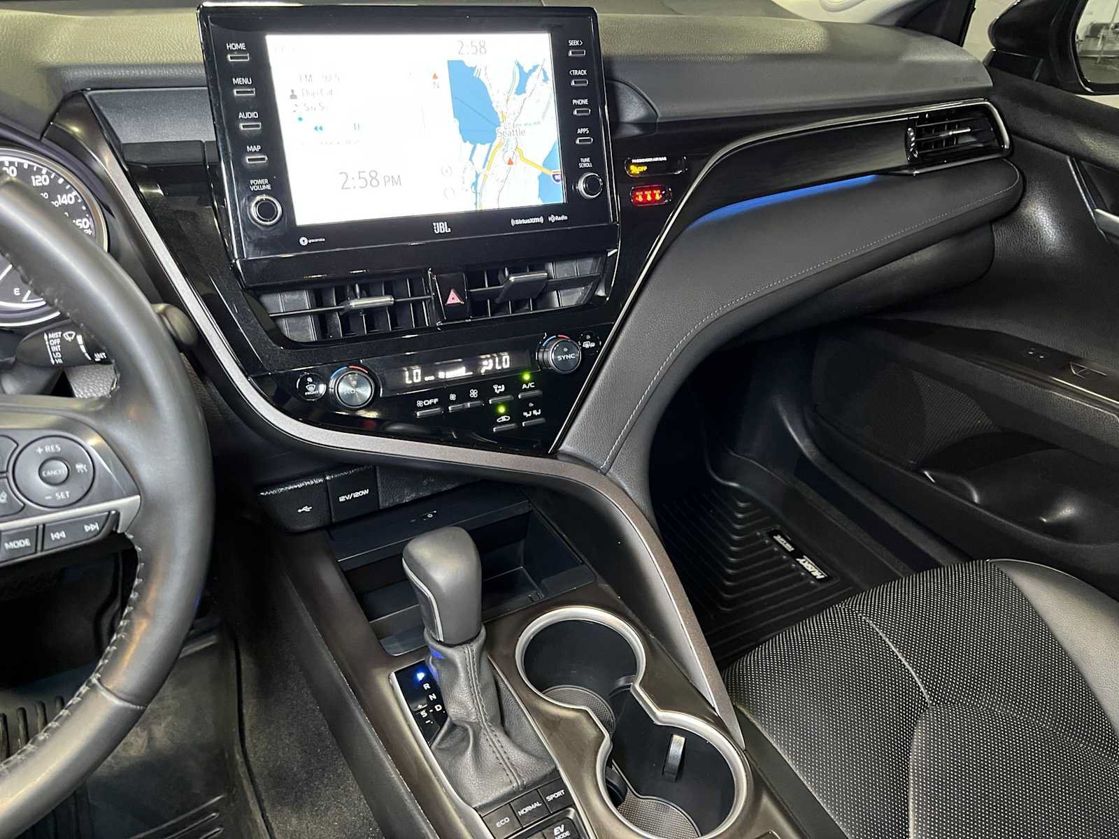 Used 2023 Toyota Camry XLE w/ Navigation Package FWD image 31
