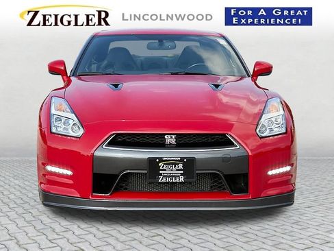 Used 2016 Nissan GT-R Premium AWD/4WD image 8