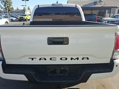 Used 2021 Toyota Tacoma TRD Off-Road w/ Technology Package image 5