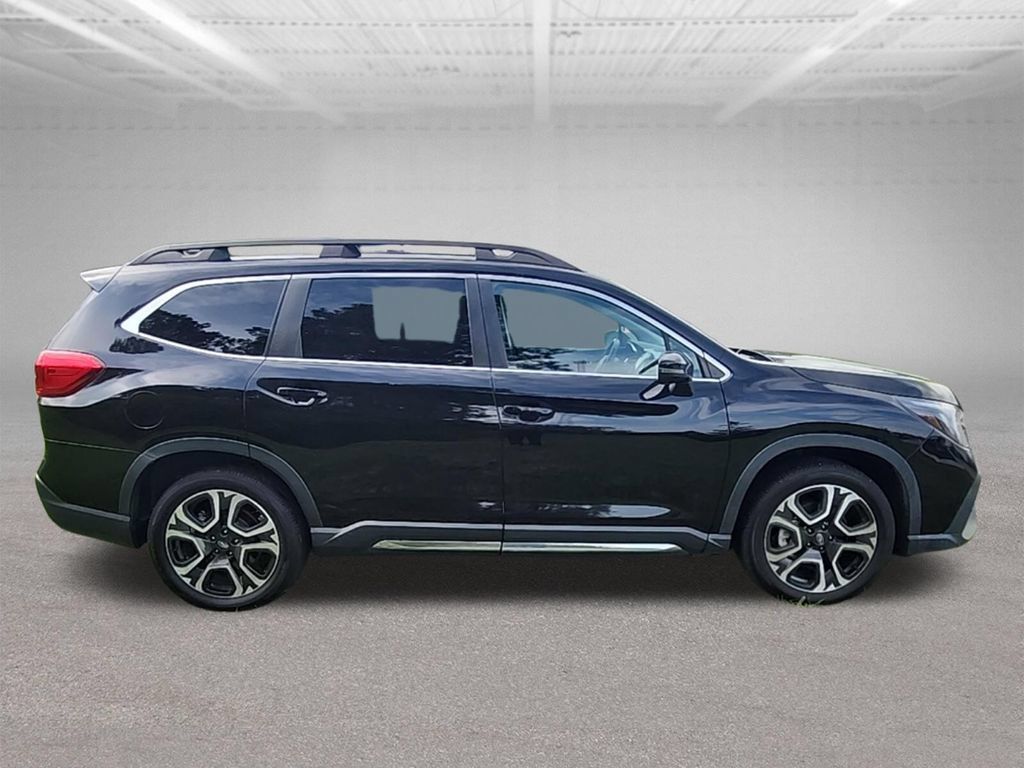 Used 2023 Subaru Ascent Limited AWD/4WD image 31