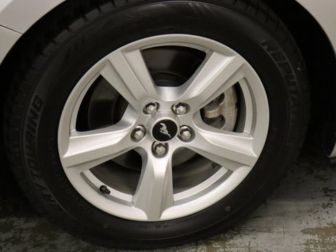 Used 2019 Ford Mustang Coupe image 40