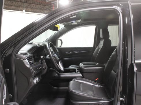 Used 2022 GMC Yukon Denali AWD/4WD image 4