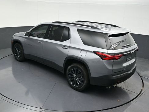 Used 2023 Chevrolet Traverse RS image 20
