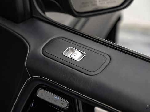 Used 2021 Mercedes-Benz G 550 image 91