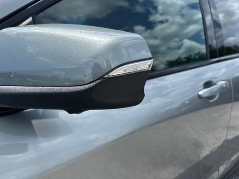 Used 2023 Chevrolet Equinox RS w/ RS Leather Package FWD image 13