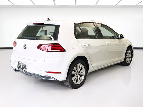 Used 2020 Volkswagen Golf 4-Door image 4